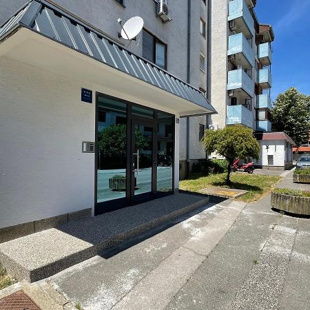 Dis Apartment 바라즈딘 외부 사진