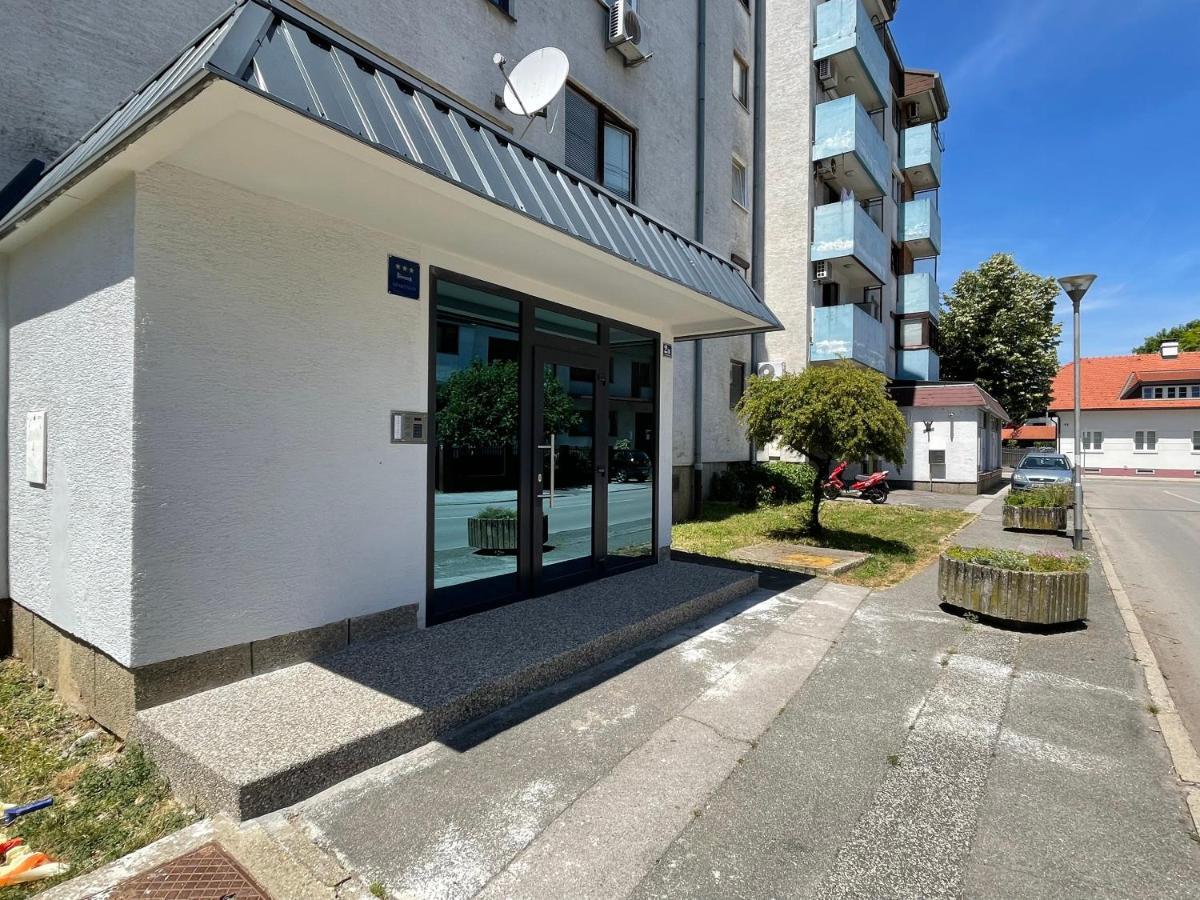 Dis Apartment 바라즈딘 외부 사진